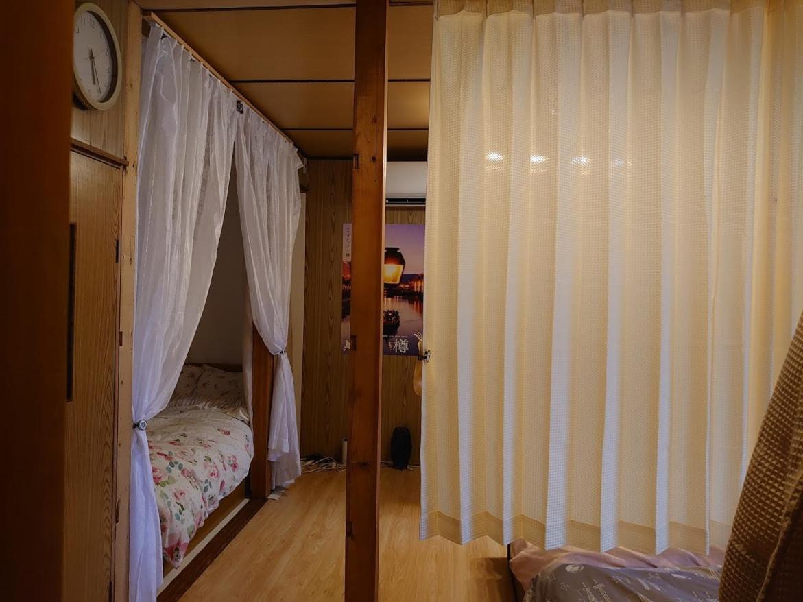 Otaru Guest House Tarune Buitenkant foto